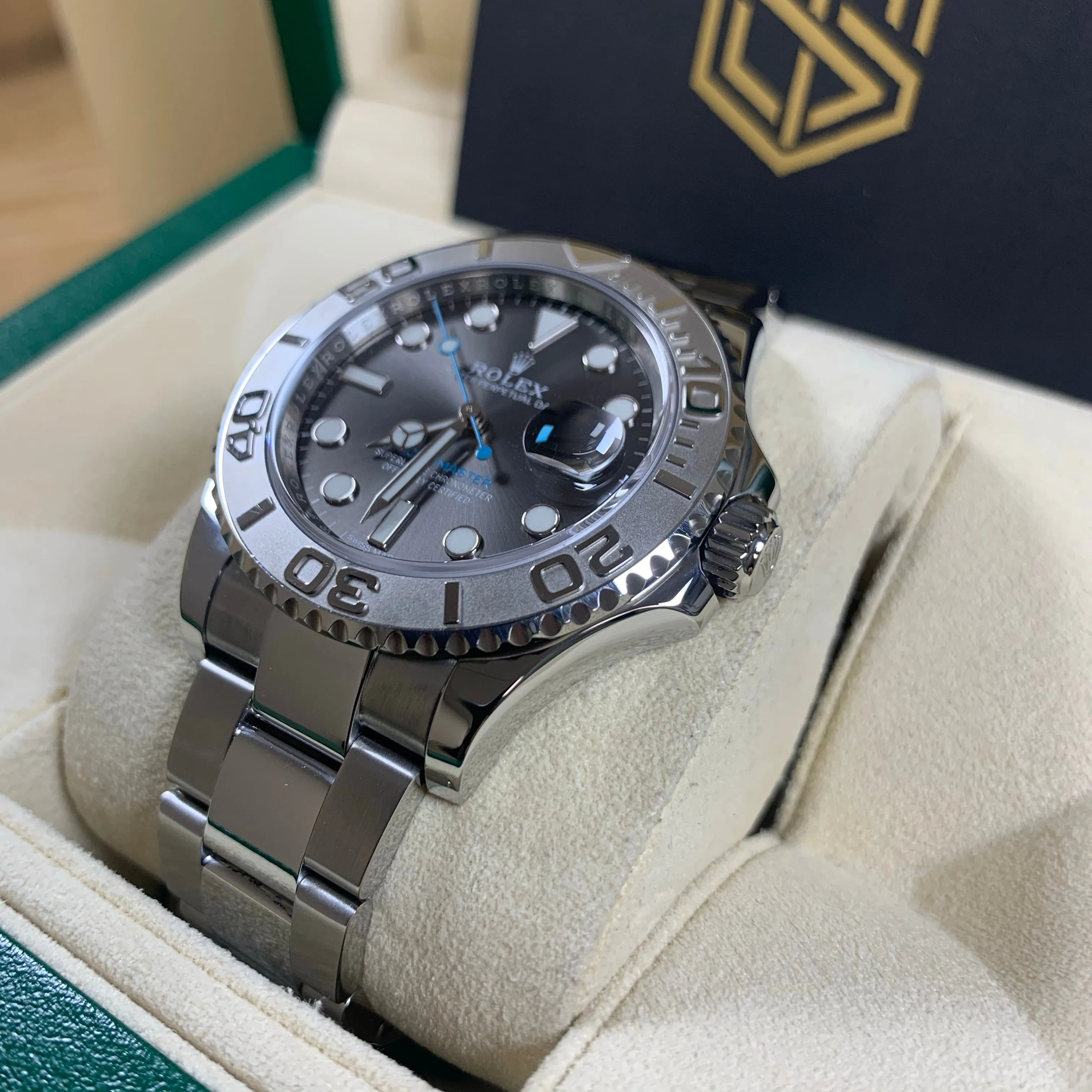Rolex Yacht-Master 40 116622 Rhodium Dial 2018 Discontinued Full Set Watch