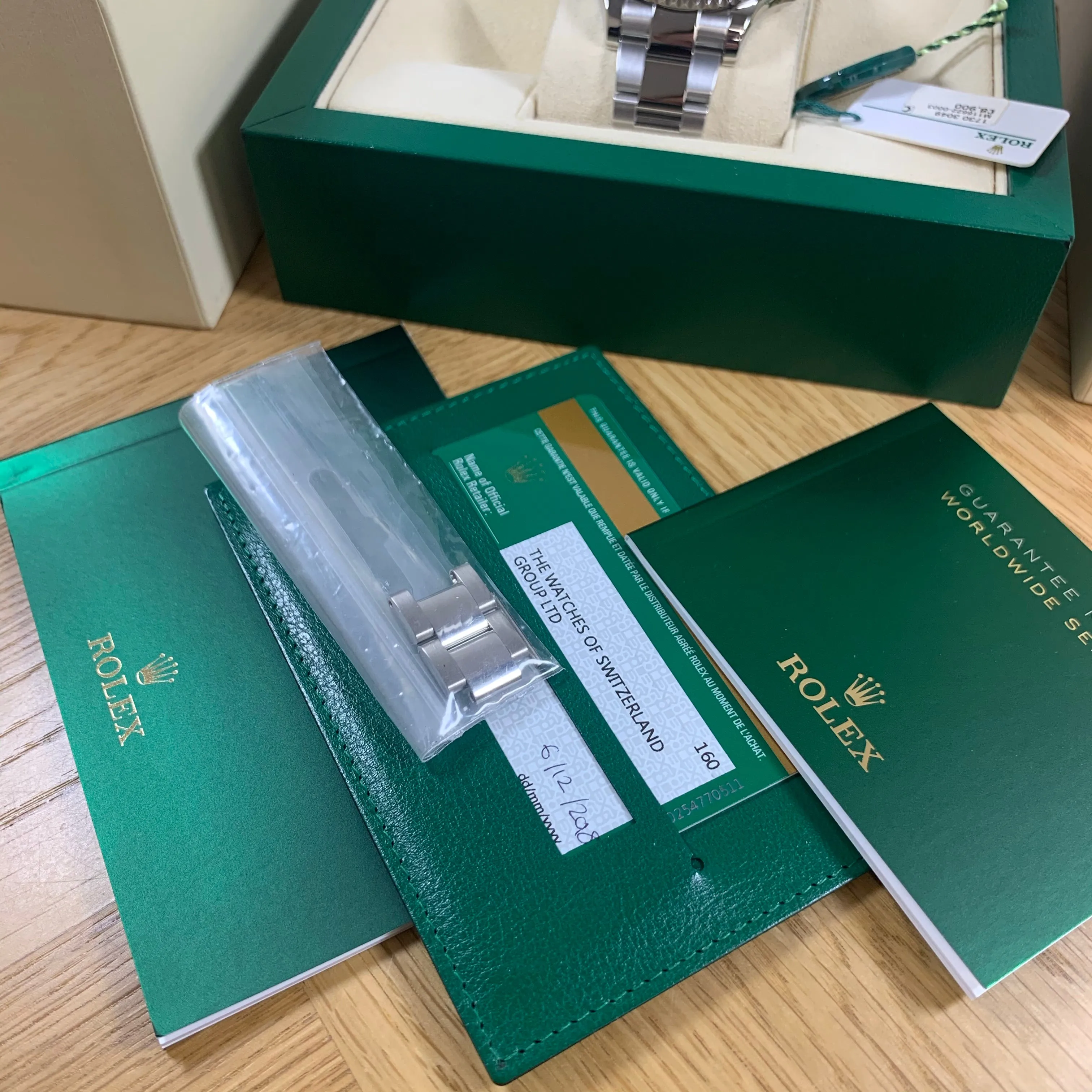 Rolex Yacht-Master 40 116622 Rhodium Dial 2018 Discontinued Full Set Watch