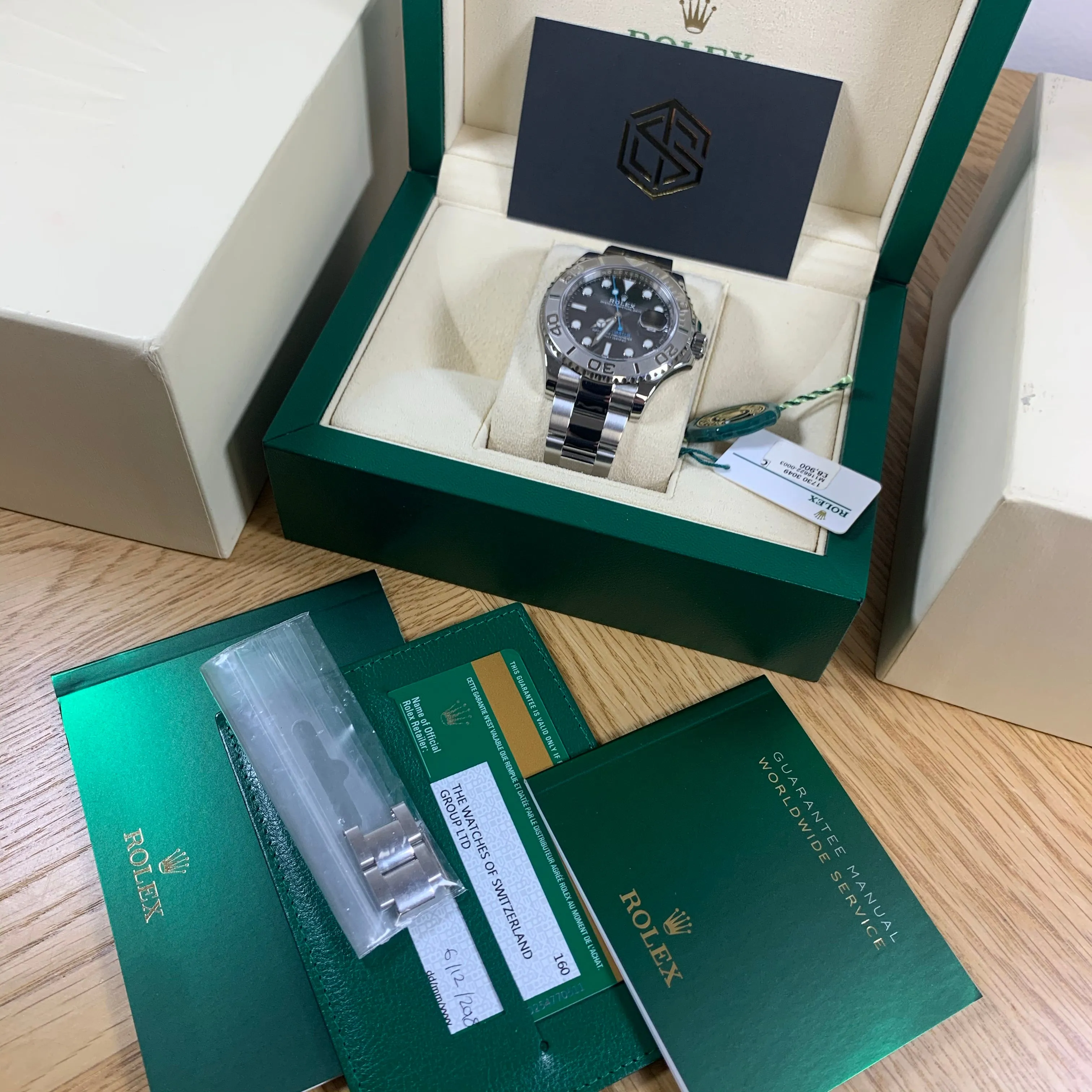 Rolex Yacht-Master 40 116622 Rhodium Dial 2018 Discontinued Full Set Watch