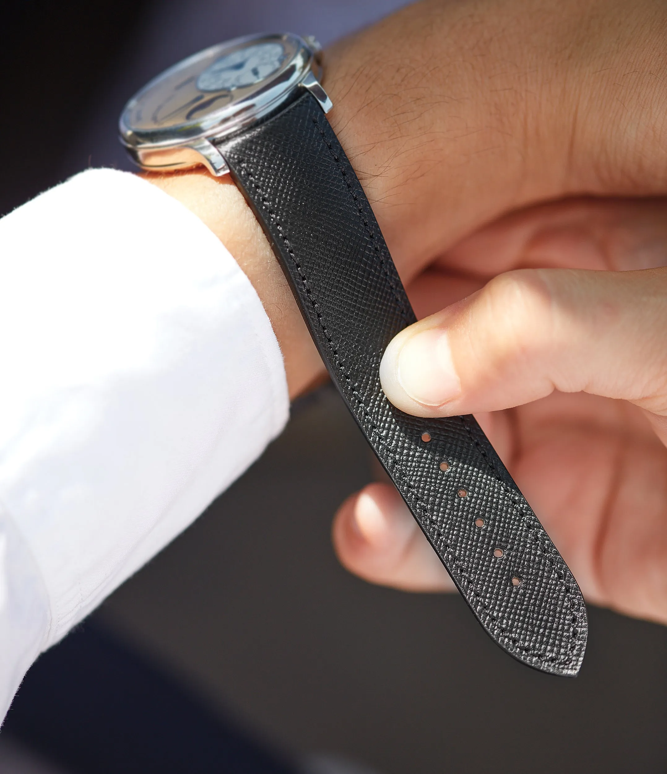 saffiano curved strap
