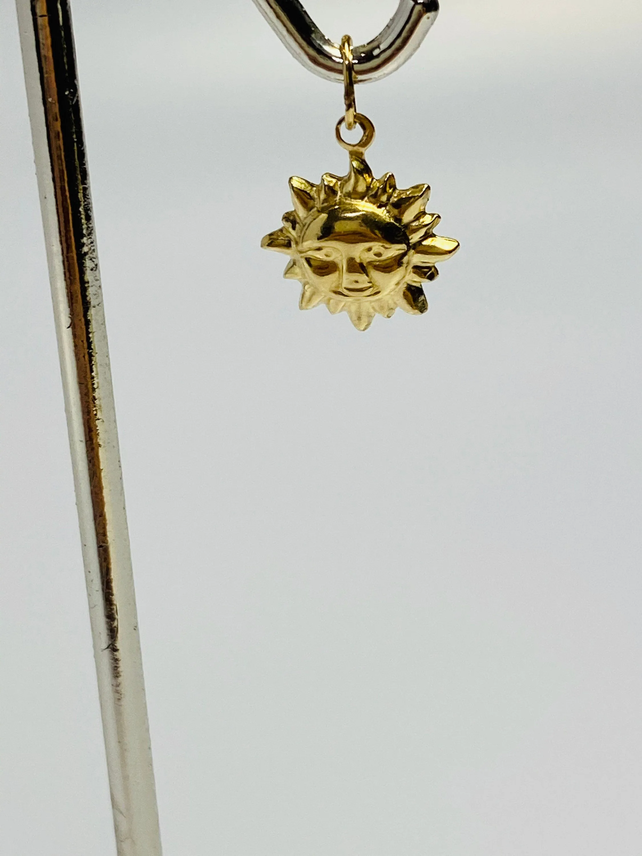 Small Gold Filled Sun findings    SKU: 1865-C     14KGF