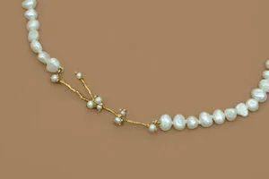 Star Child Mini Pearl Necklace