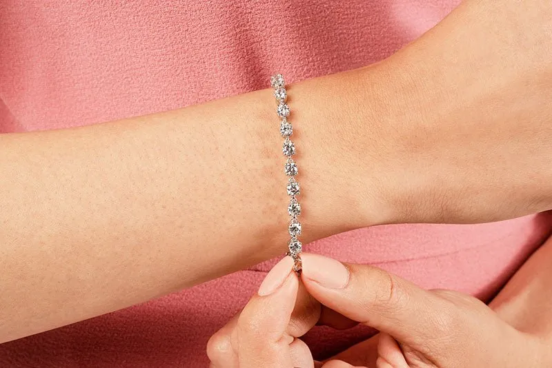 Stylish Sweetheart Diamond Tennis Diamond Bracelet with 3.91 ct.(finished) 3.1mm