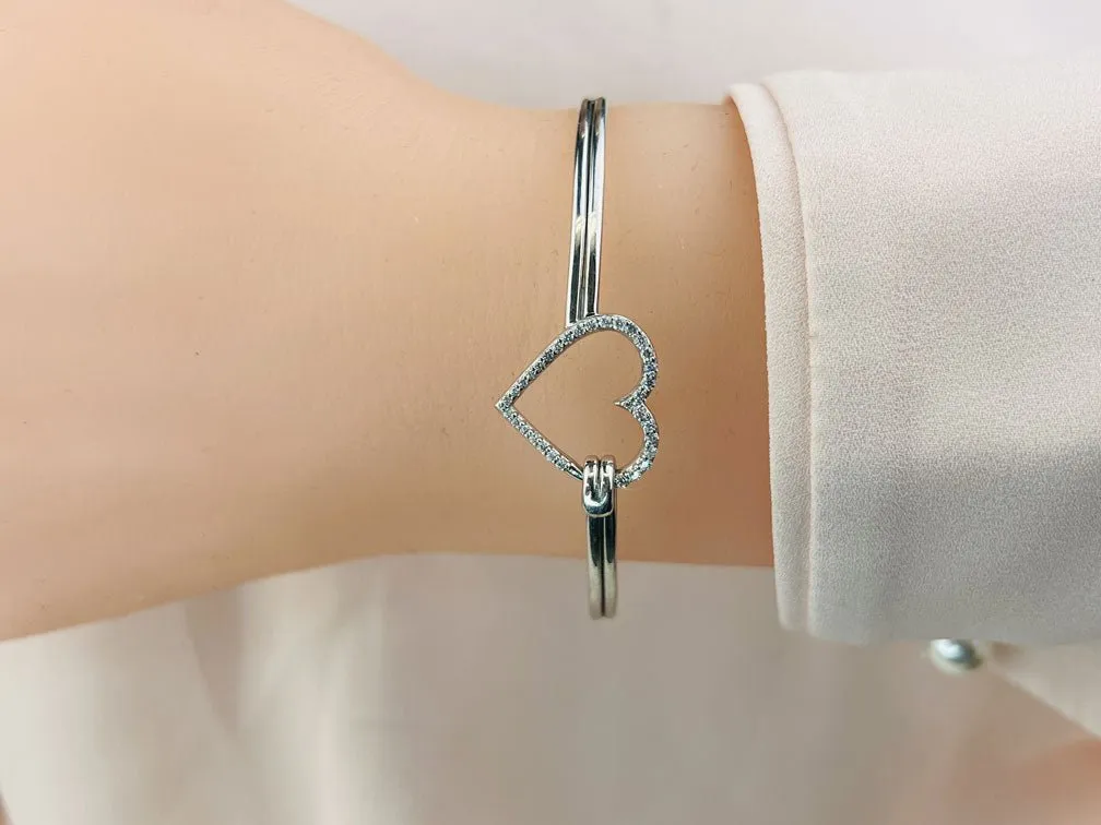 The Sparkling Heart Unity Lab-Grown Diamond Bracelet with 0.28 ct.(finished)