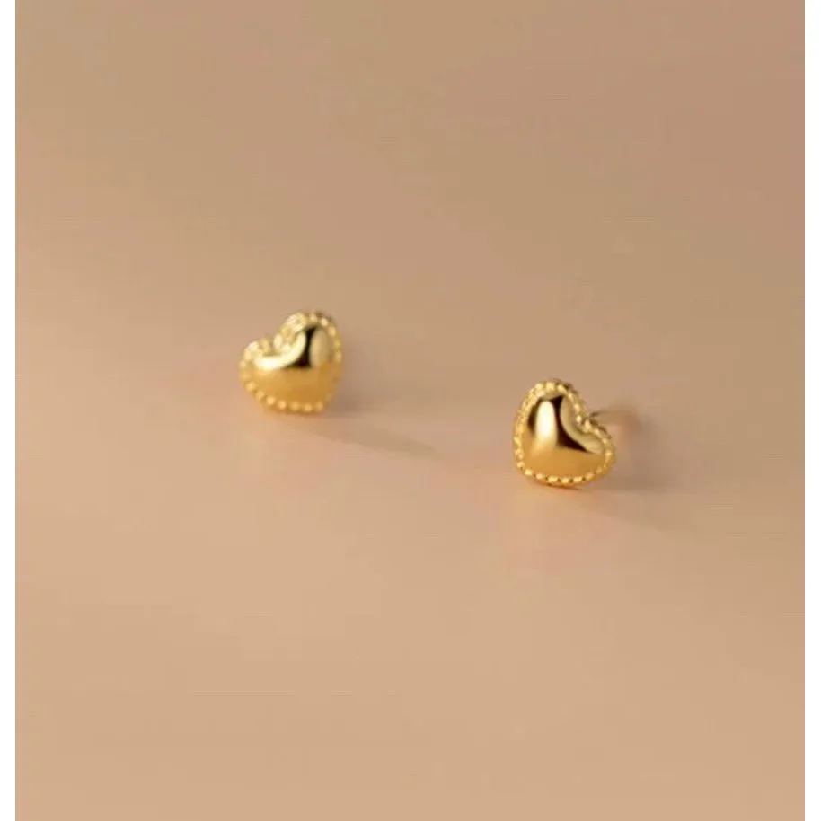 Tiny Heart Stud Earrings-SS007