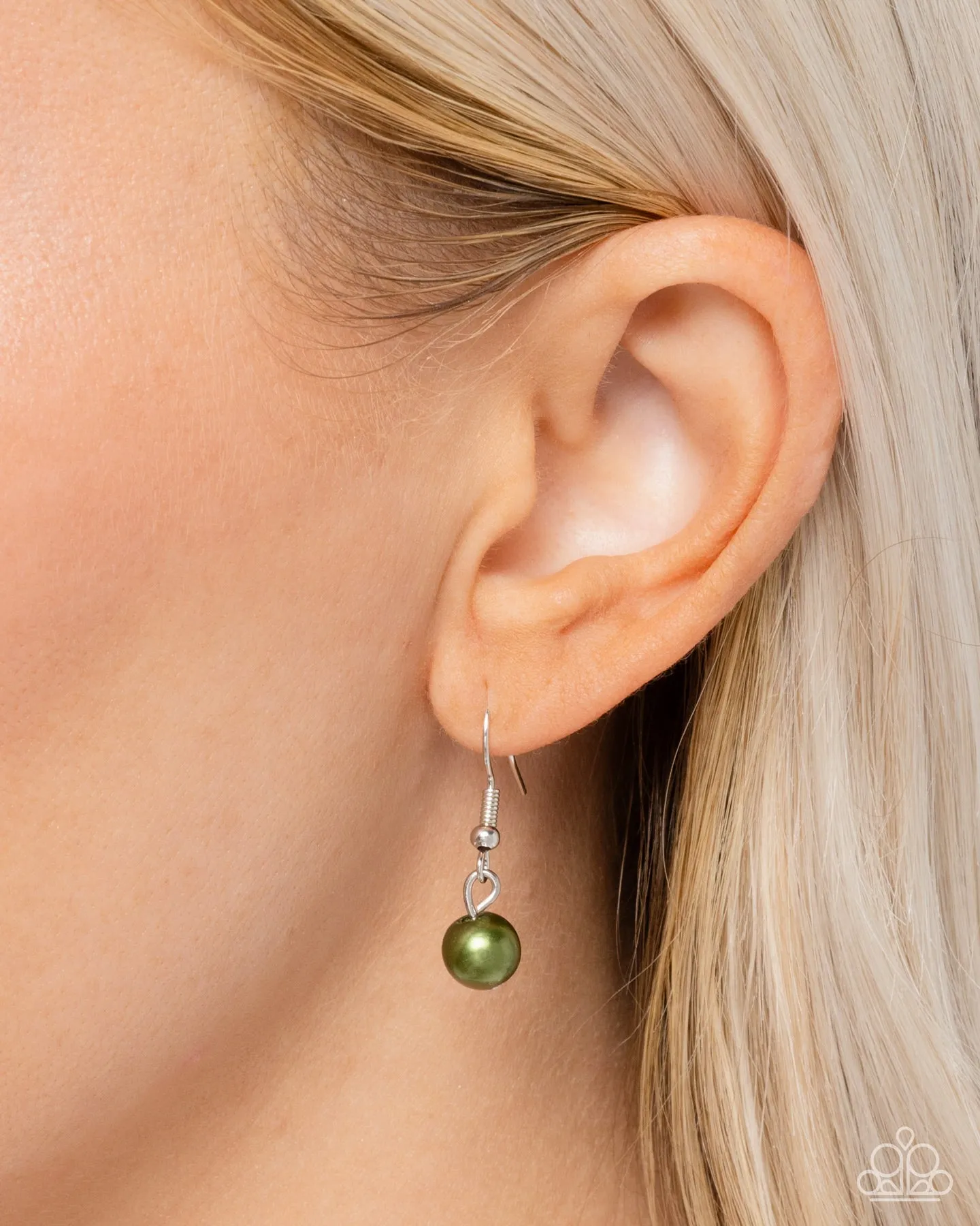 Top of My List - Green - Pearl Tiered Chain Paparazzi Short Necklace