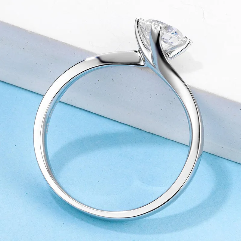 Twisted Round Moissanite Diamond Solitaire Ring