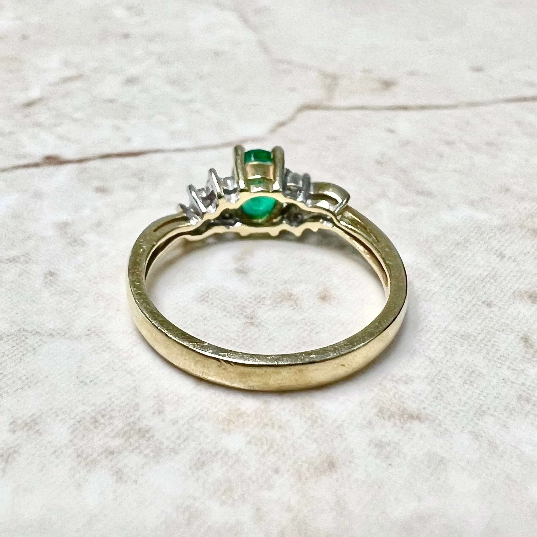Vintage 14 Karat Yellow Gold Natural Diamond & Emerald Solitaire Ring