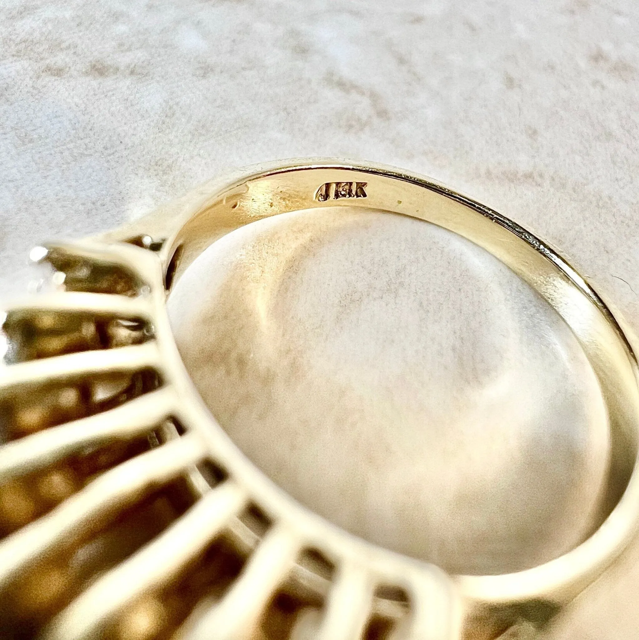 Vintage 14 Karat Yellow Gold Natural Emerald & Diamond Band Ring - Size 4.75 US / J UK