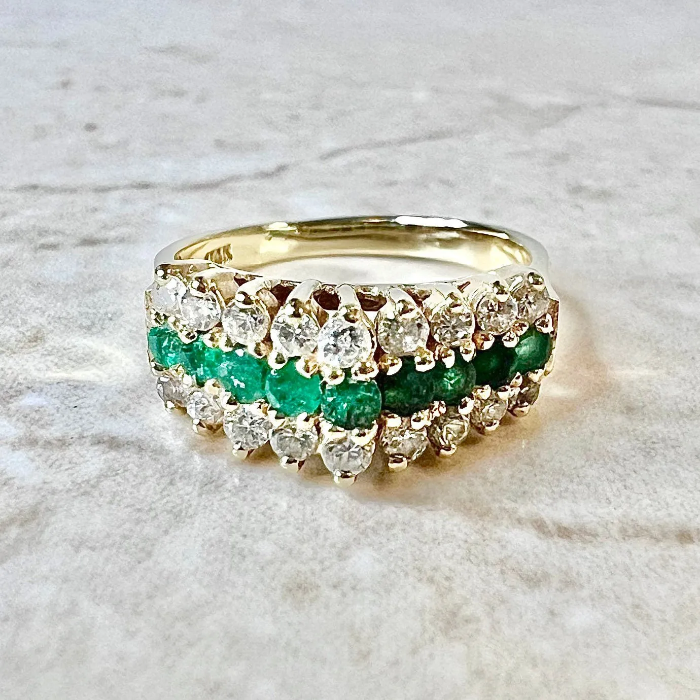 Vintage 14 Karat Yellow Gold Natural Emerald & Diamond Band Ring - Size 4.75 US / J UK