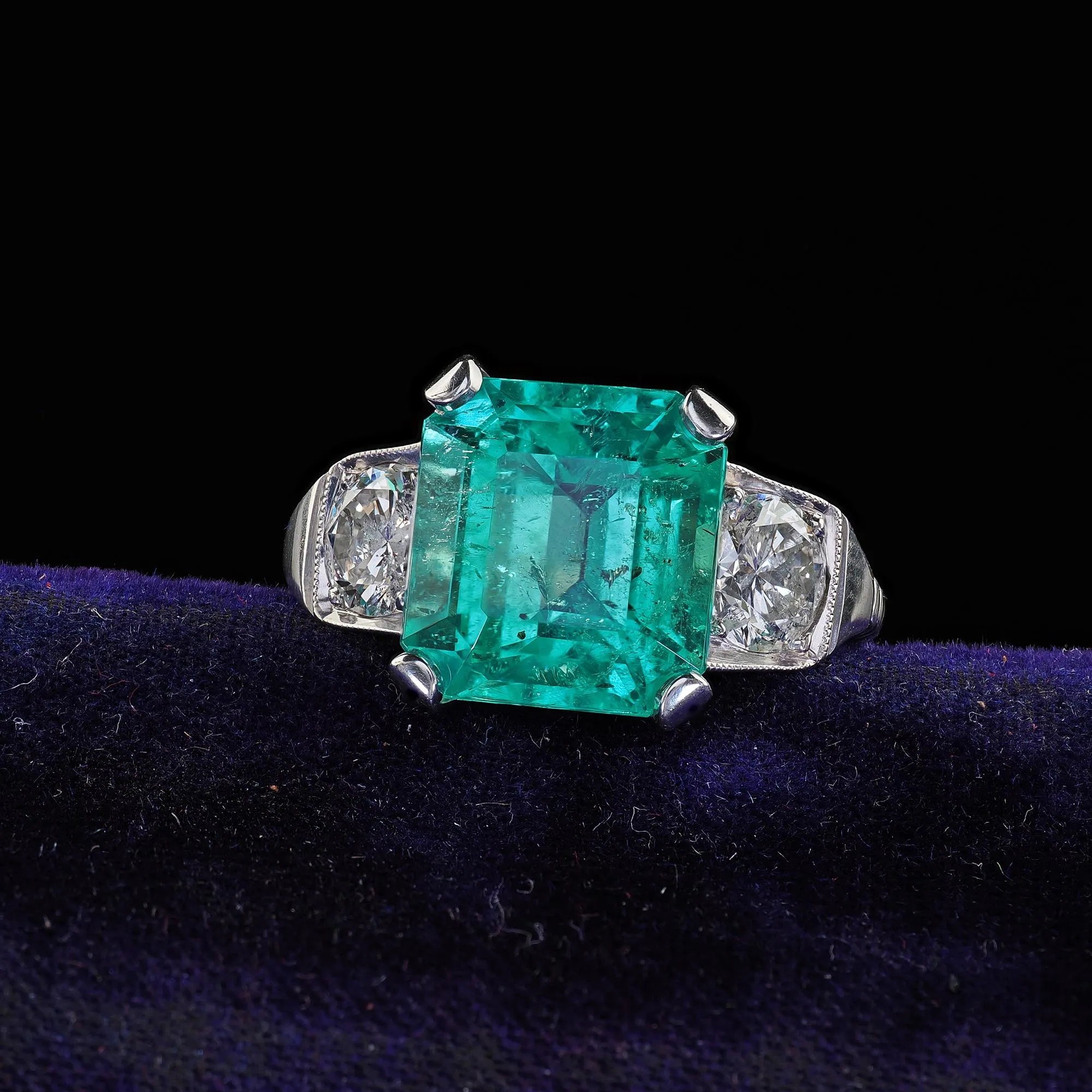 Vintage Retro Platinum Colombian Emerald and Diamond Engagement Ring - GIA