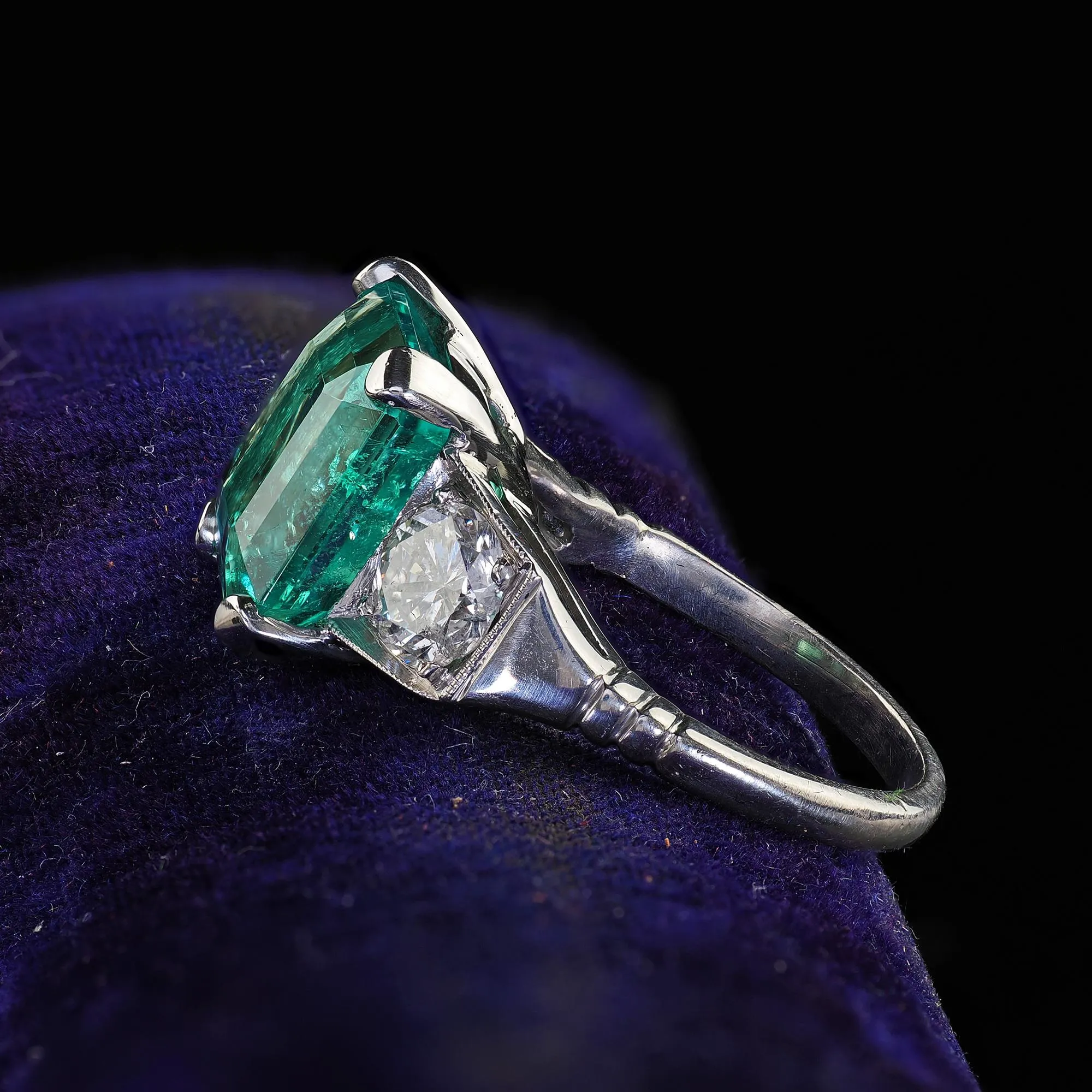 Vintage Retro Platinum Colombian Emerald and Diamond Engagement Ring - GIA