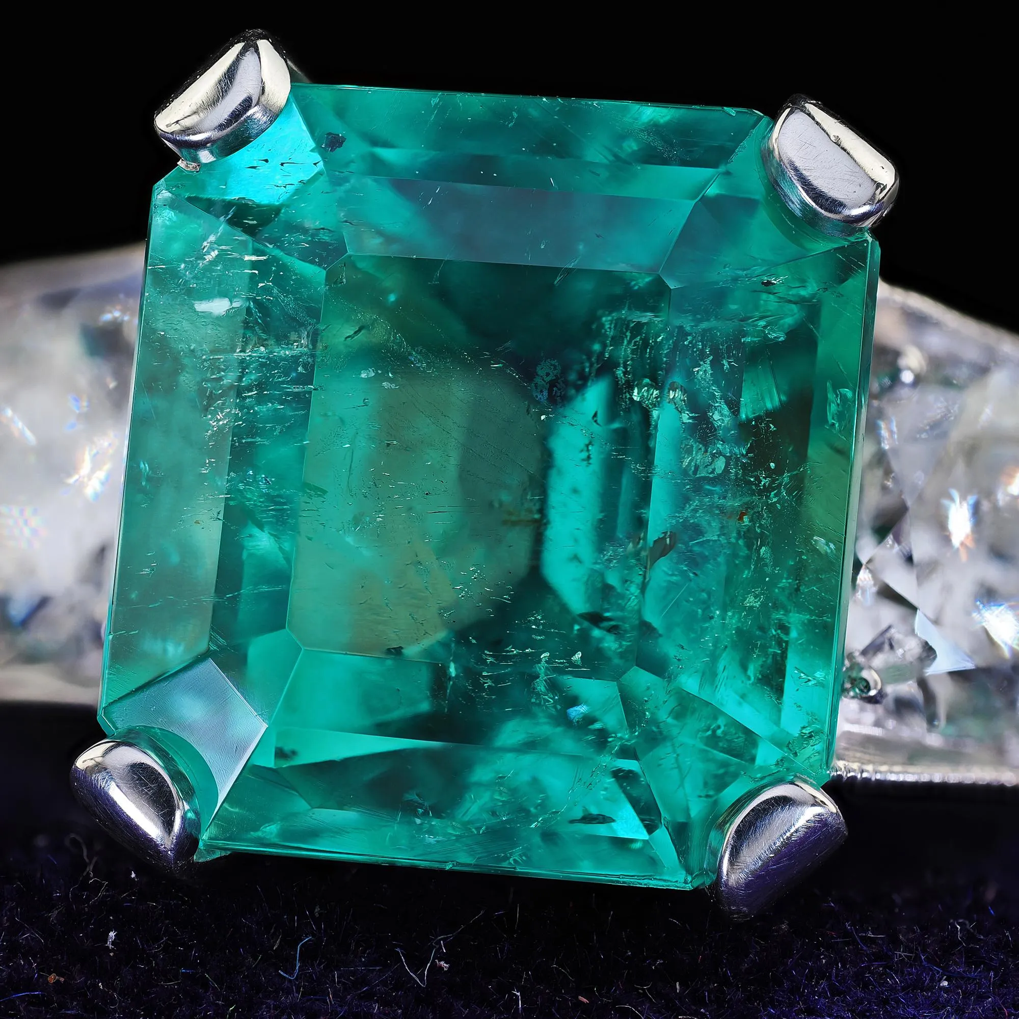 Vintage Retro Platinum Colombian Emerald and Diamond Engagement Ring - GIA