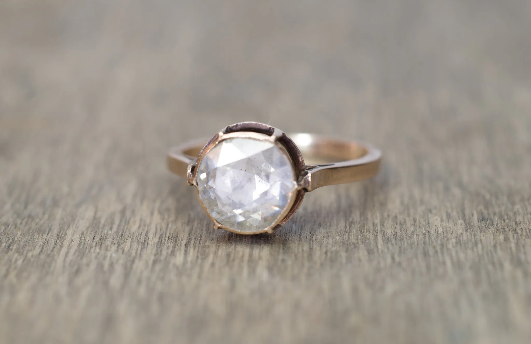 VINTAGE ROSE CUT DIAMOND SOLITAIRE IN GOLD