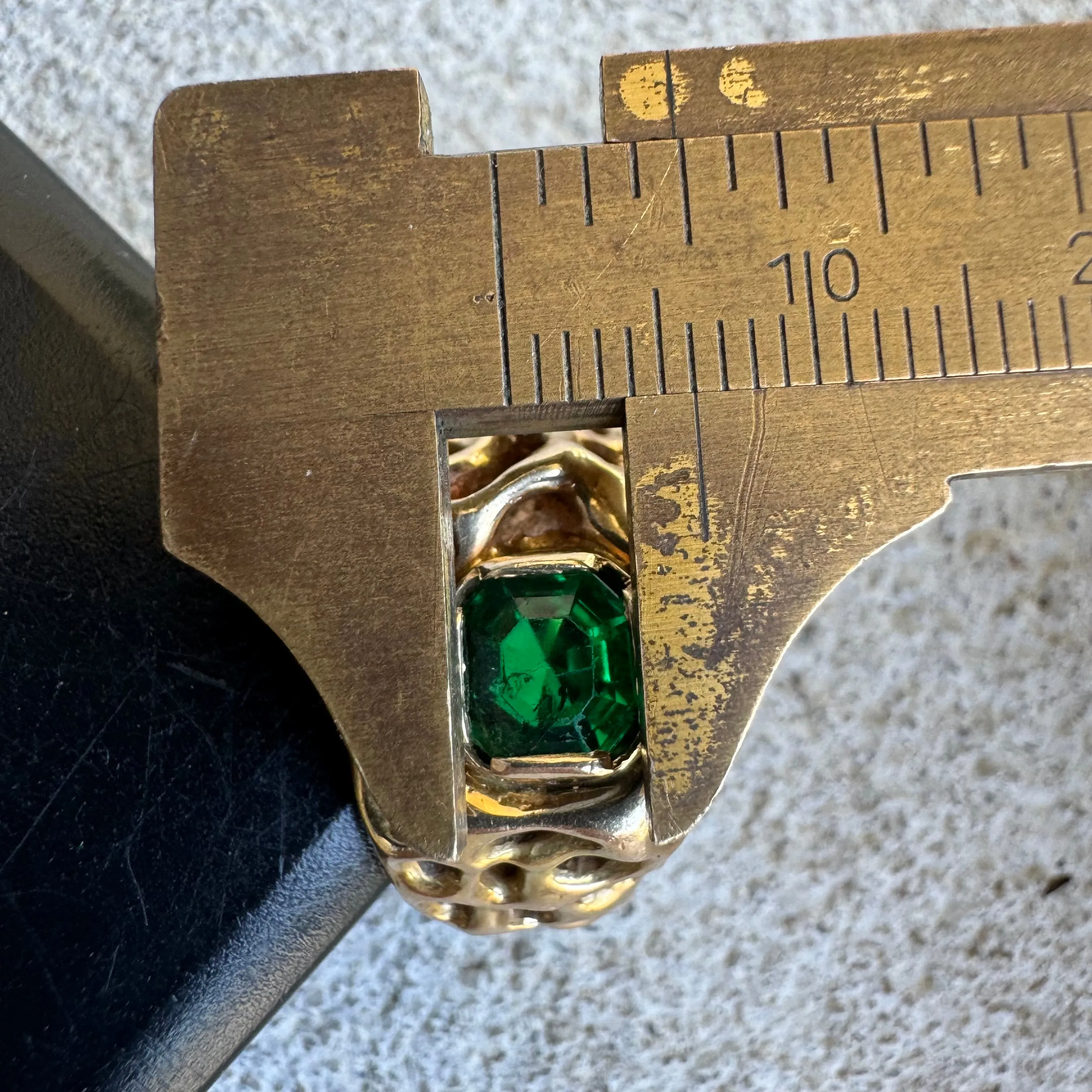 Vintage Solid 14k Yellow Gold Custom 1.0ct Emerald Heavyweight Honeycomb Brutalist Ring (10)